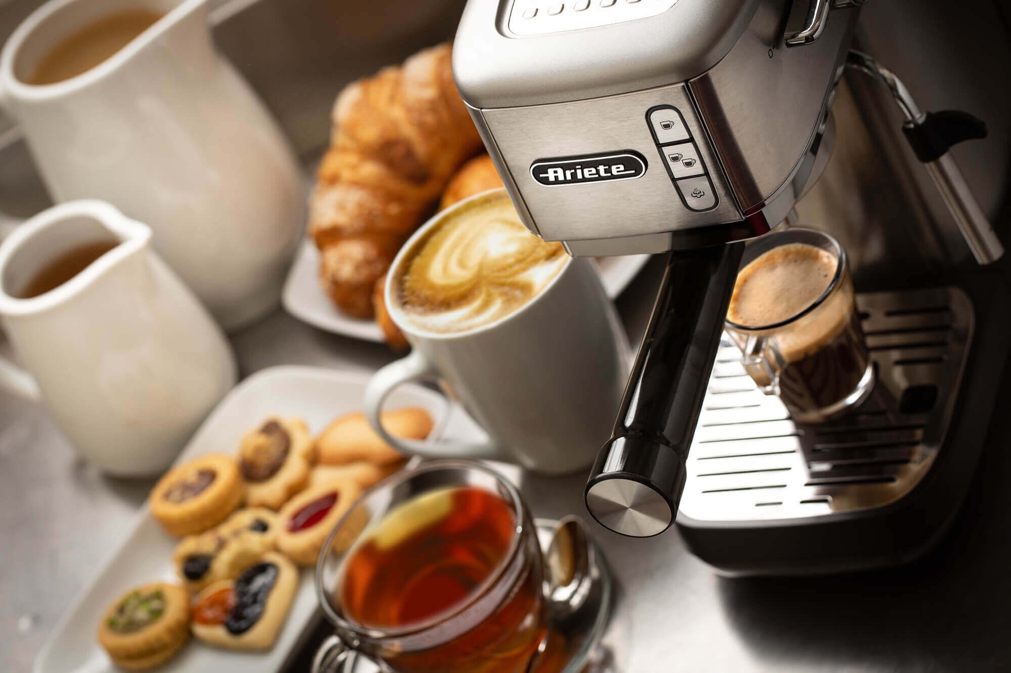 ARIETE - Slim Espresso Maker - Silver - 1380/10 - Kitchenary