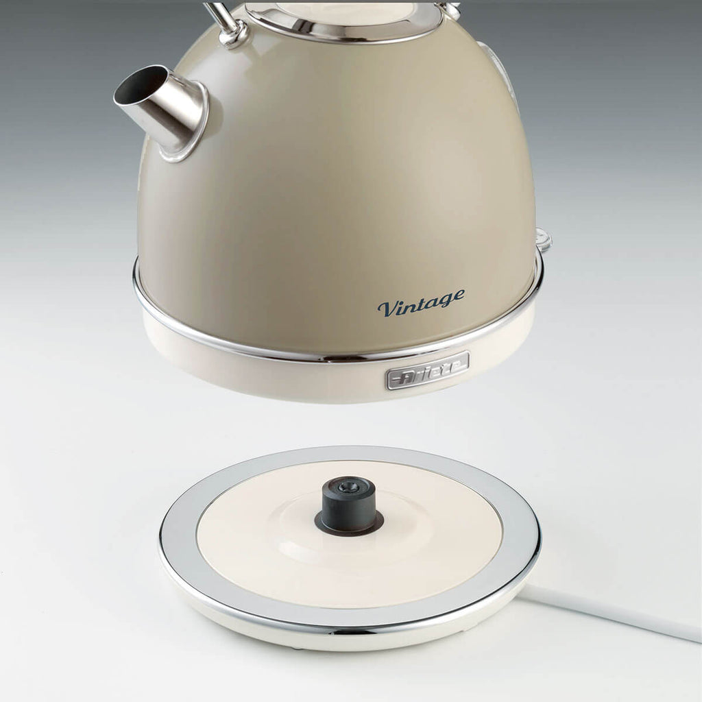 ARIETE - Vintage 1.7L Dome Kettle - Cream - 2877/03 - Kitchenary