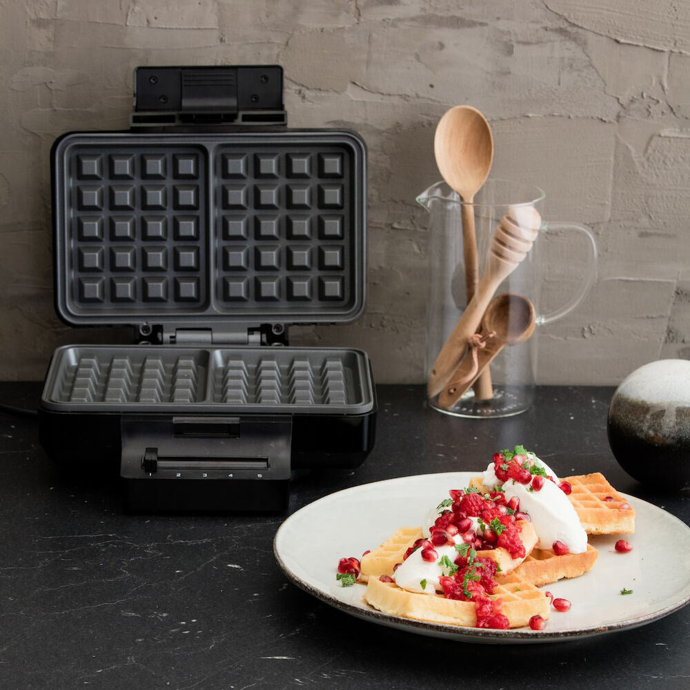 WILFA BW-1000B Belgian Waffle Maker - Black