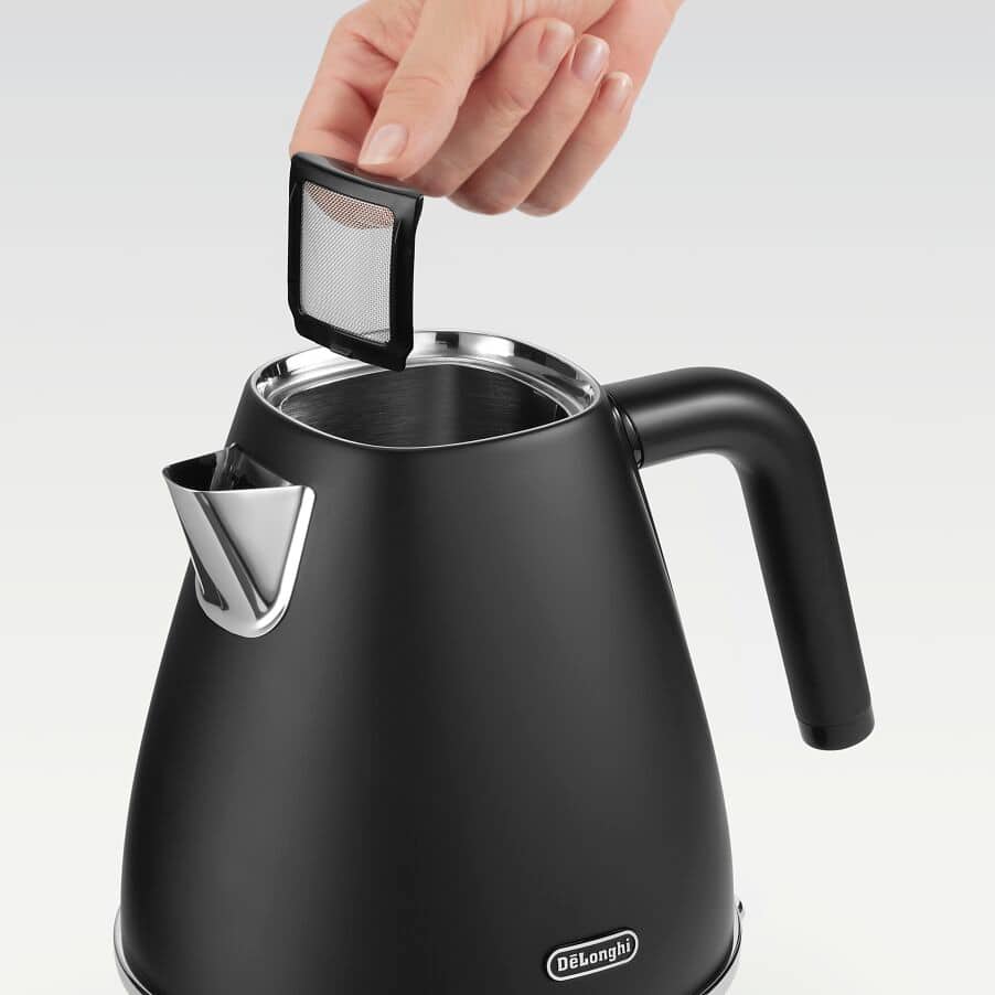 DELONGHI - 1.7L Distinta X Kettle - Black - KBIN3001.BK - Kitchenary