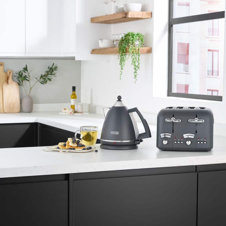 DELONGHI - 4 Slice Argento Toaster - Silva Grey - CT04.GY - Kitchenary