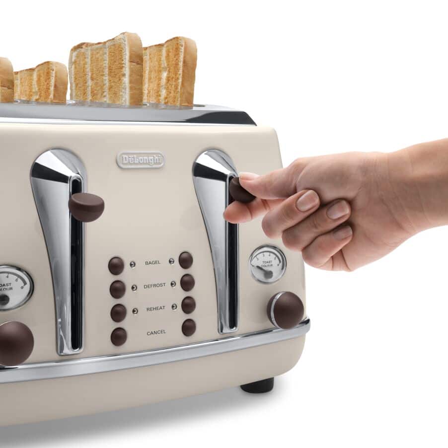 DELONGHI - 4 Slice Icona Vintage Toaster - Beige - CTOV4003.BG - Kitchenary