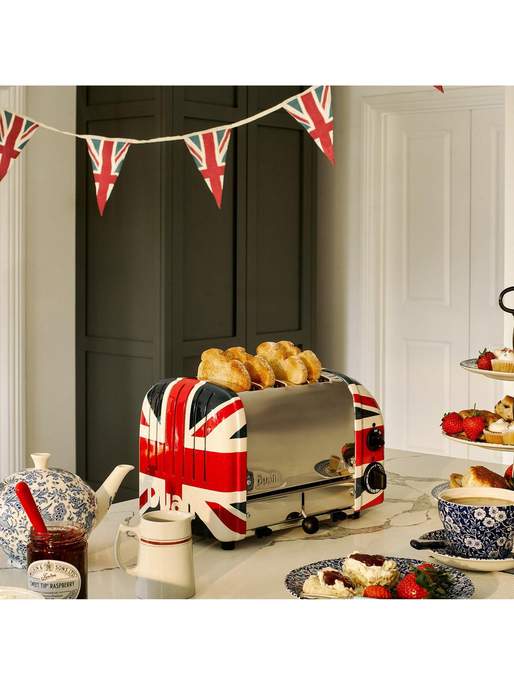 DUALIT - 4 Slice Classic Toaster - Union Jack - 47205 - Kitchenary
