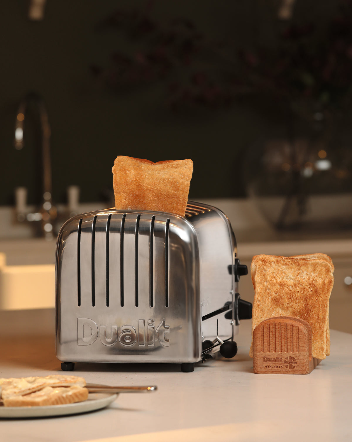 DUALIT - 4 Slice Classic Vario AWS Toaster - Polished Stainless Steel - 40378 - Kitchenary