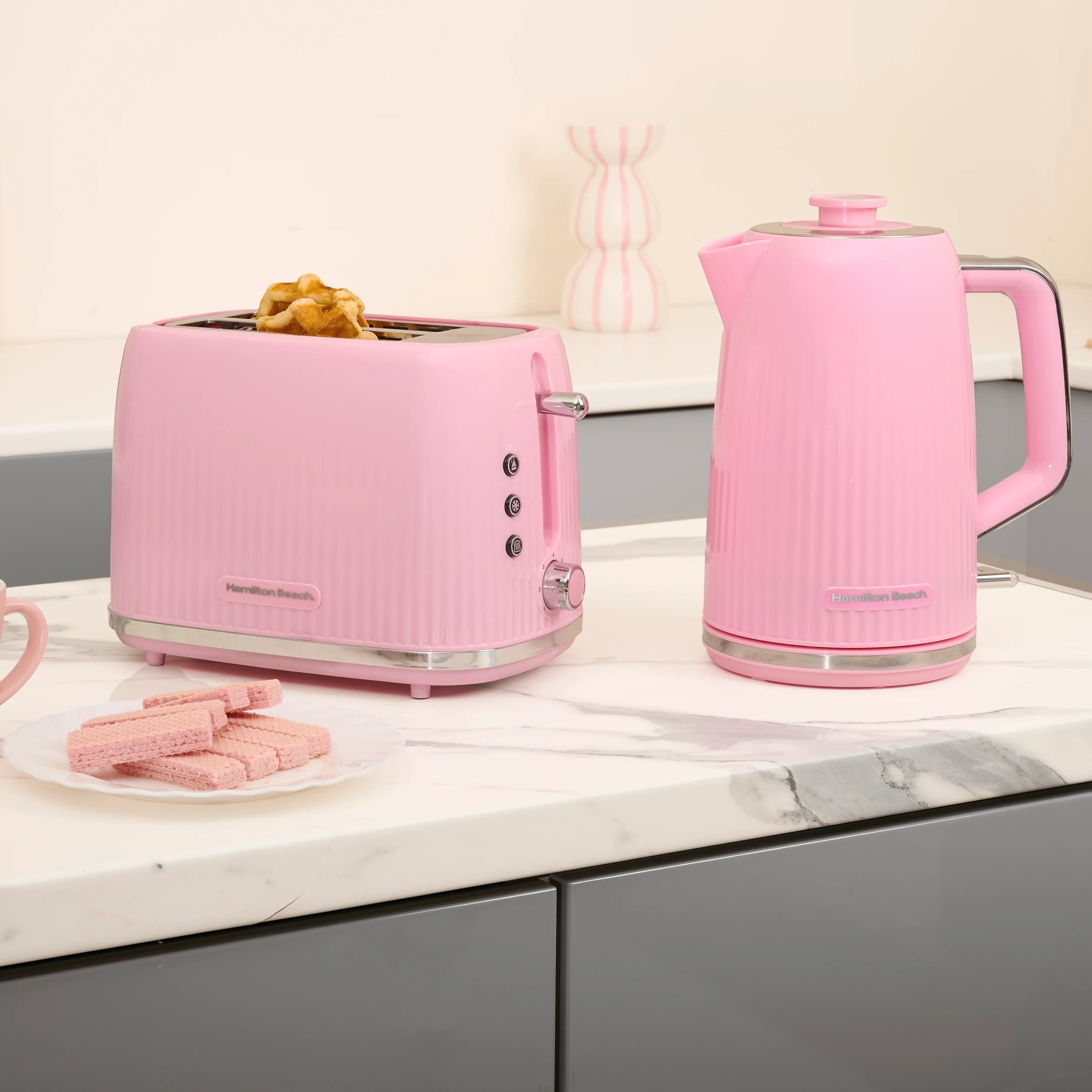 HAMILTON BEACH - Miami 1.7L Kettle - Flamingo Pink - HB3023F - Kitchenary