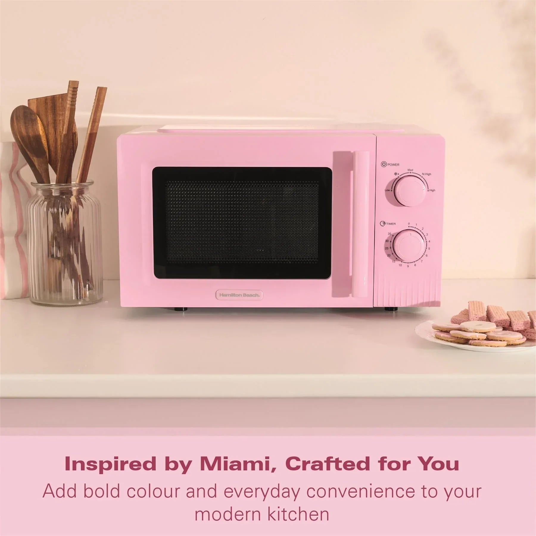 HAMILTON BEACH - Miami 800W Microwave - Flamingo Pink - HBMX20F - Kitchenary