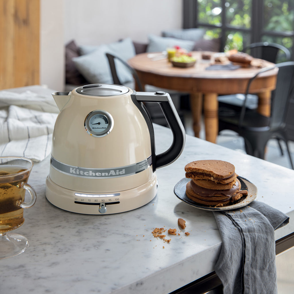 KITCHENAID - 1.5L Artisan Kettle - Almond Cream - 5KEK1522BAC - Kitchenary