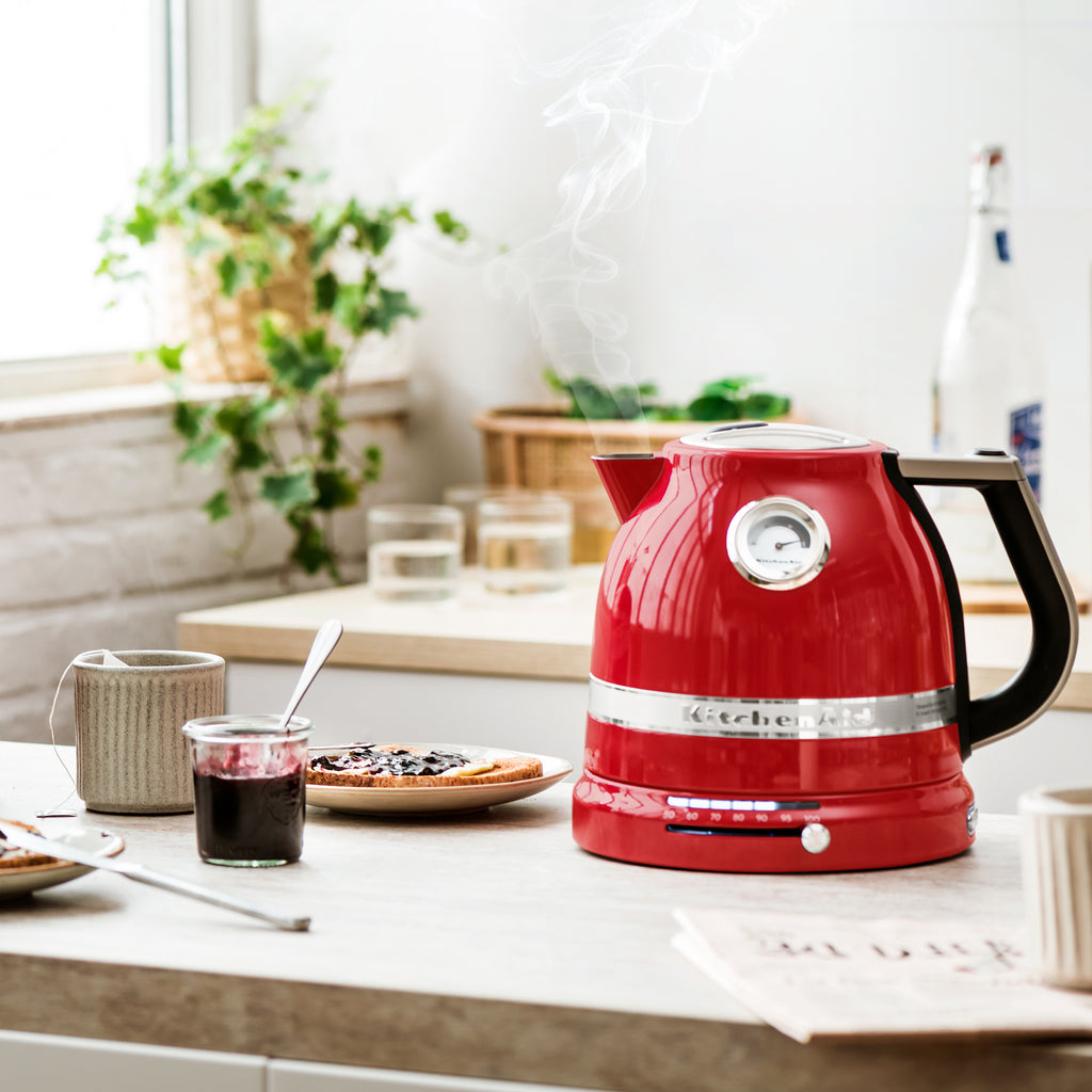 KITCHENAID - 1.5L Artisan Kettle - Empire Red - 5KEK1522BER - Kitchenary