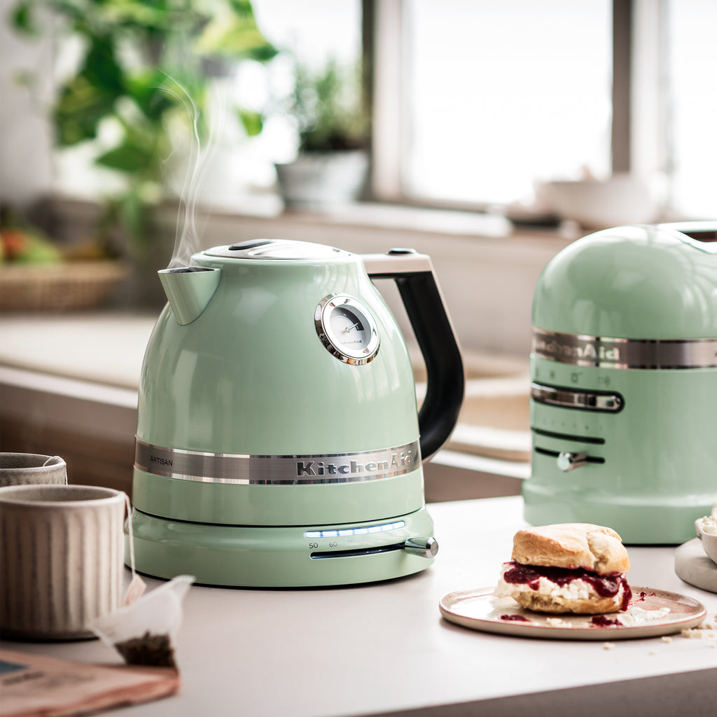 KITCHENAID - 1.5L Artisan Kettle - Pistachio - 5KEK1522BPT - Kitchenary