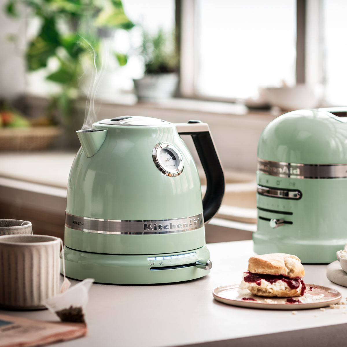 KITCHENAID - 1.5L Artisan Kettle - Pistachio - 5KEK1522BPT - Kitchenary