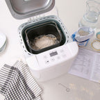 RUSSELL HOBBS - Classic Bread Maker - White - 27260 - Kitchenary