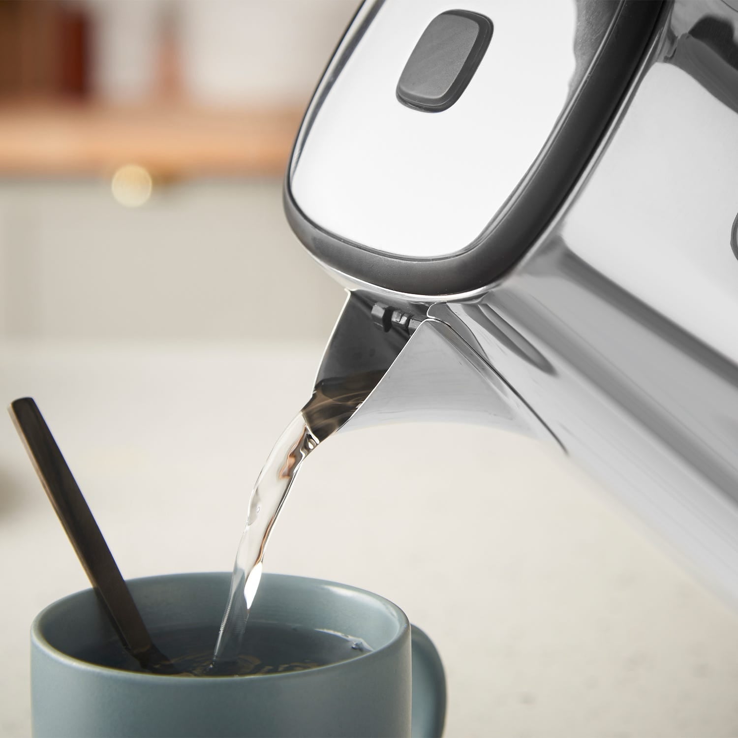 RUSSELL HOBBS - Distinctions Jug Kettle - Ocean Blue - 24282 - Kitchenary