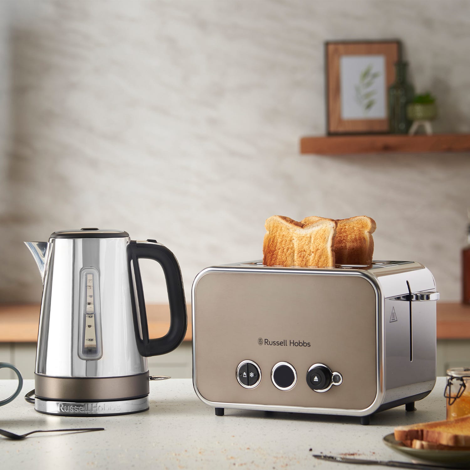 RUSSELL HOBBS - Distinctions Jug Kettle - Titanium - 24284 - Kitchenary