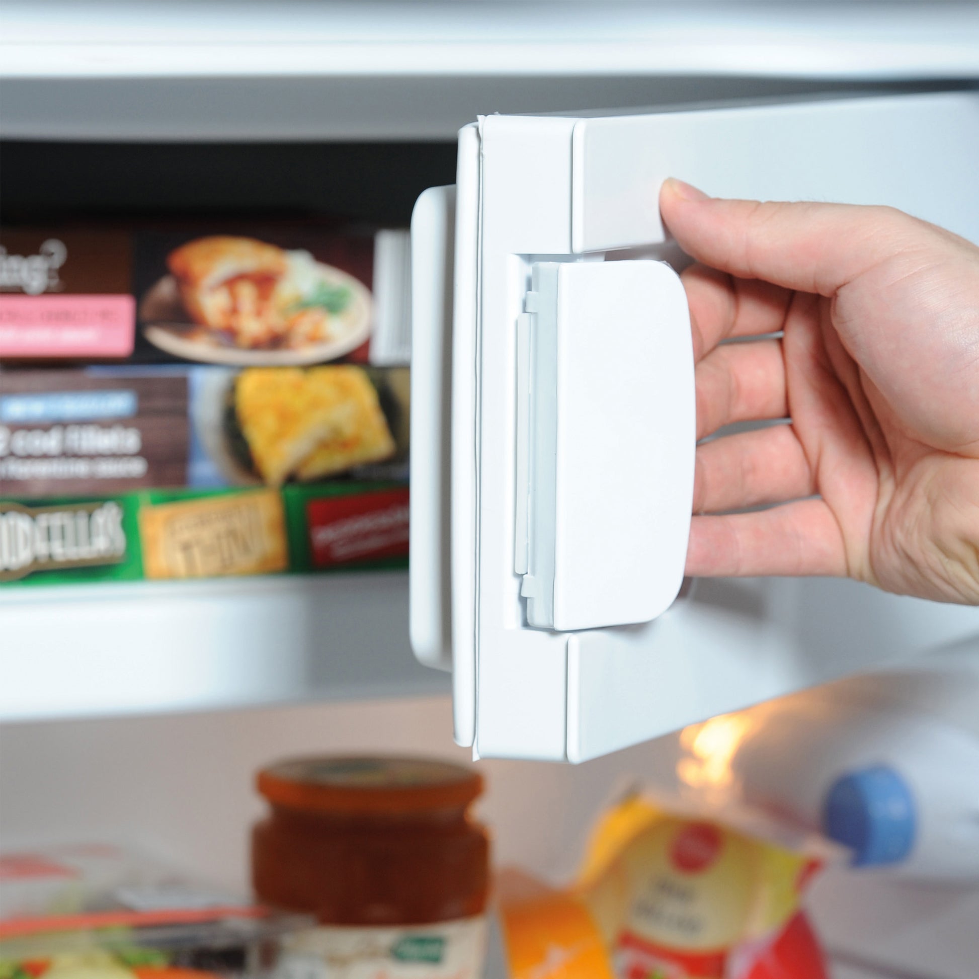 STATESMAN - 55cm Under Counter Fridge with 4* Ice Box - White - R155W - Kitchenary