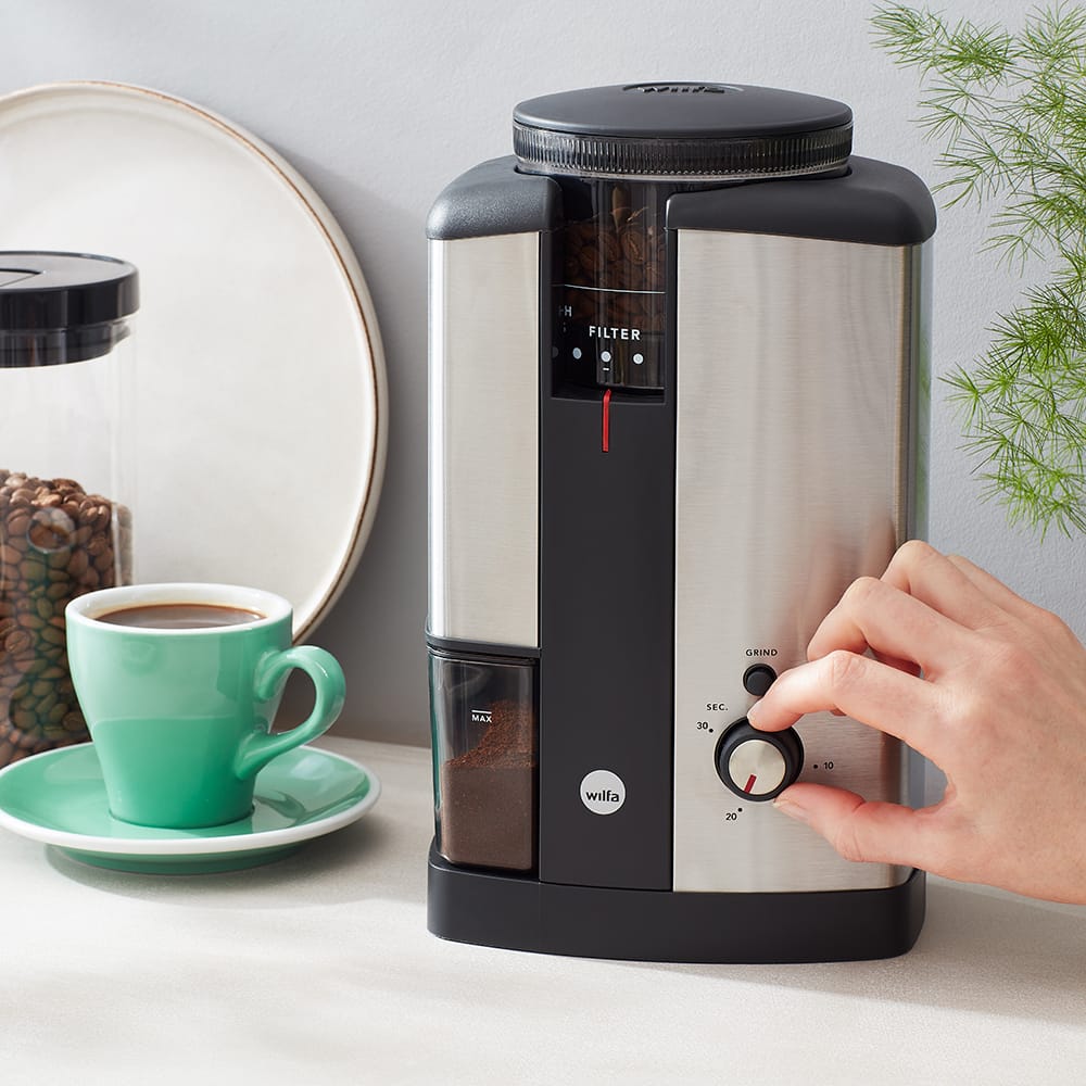 Wilfa Svart Performance Coffee Maker + FREE Svart Coffee Grinder (Silver)